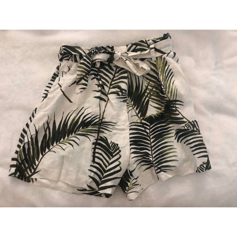 H&M relaxed tropical shorts